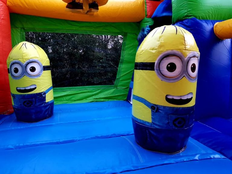 Mazais-minions1-768x576